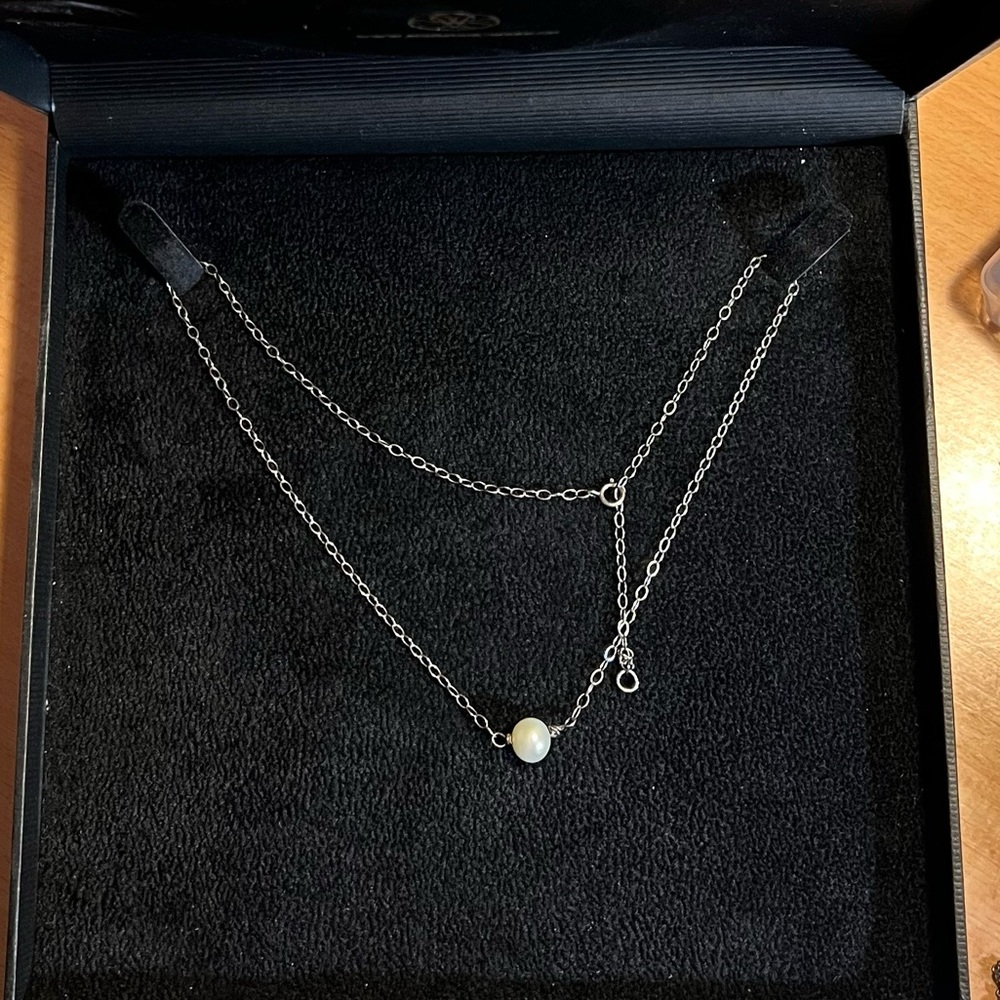 Elegant Silver Necklace with Pearl Accent